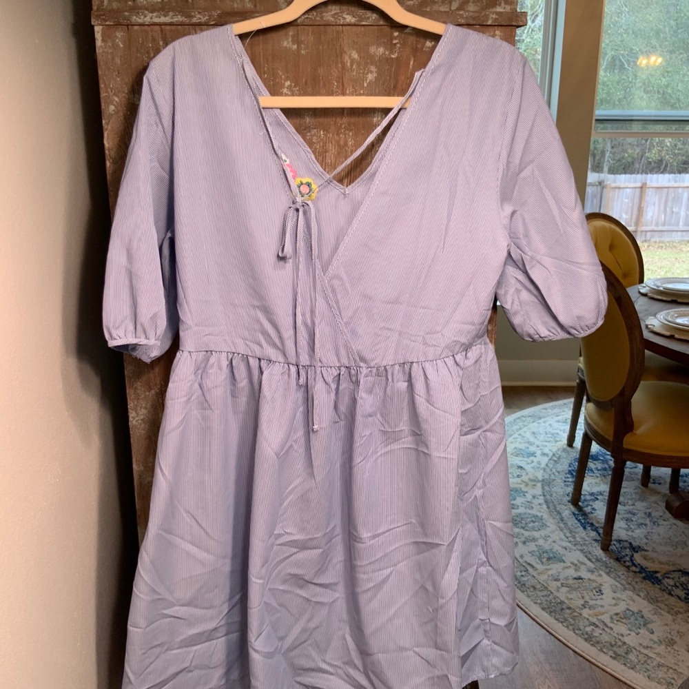 Dress - Picture 2 of 2